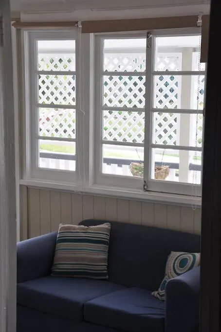 Quaint & Cosy 1 Bedroom Apartment In Queenslander. Brisbane 0*,