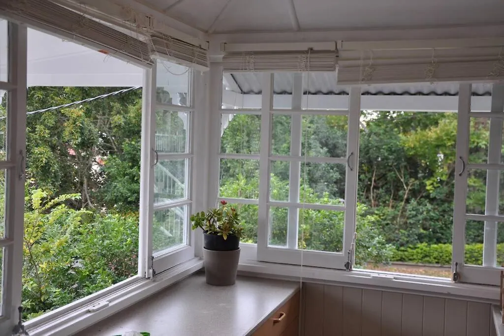 Quaint & Cosy 1 Bedroom Apartment In Queenslander. Brisbane