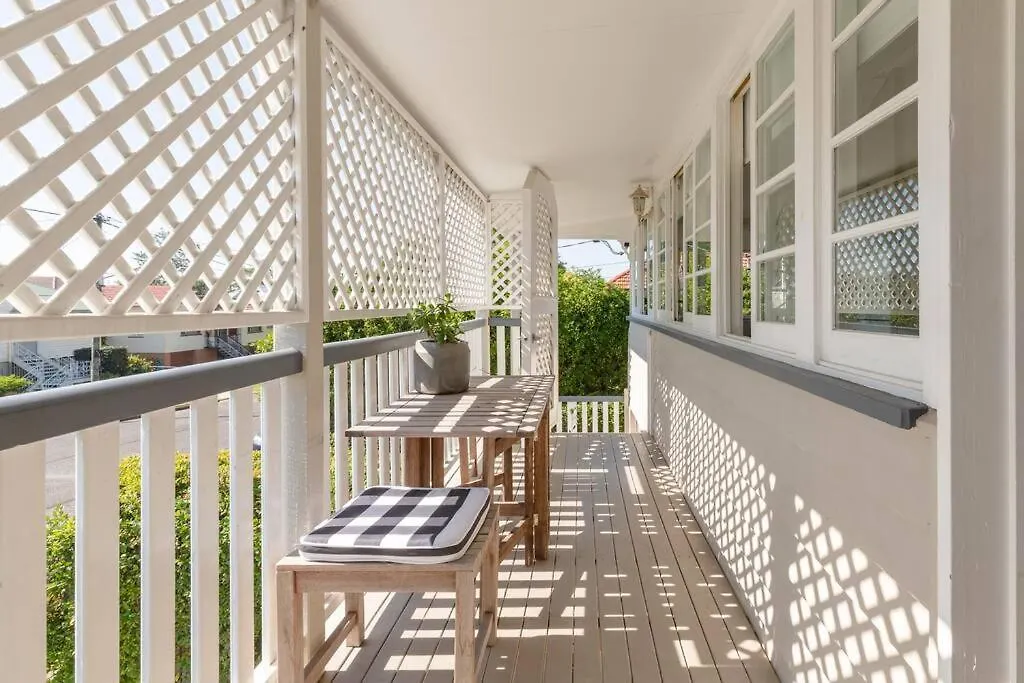 Quaint & Cosy 1 Bedroom Apartment In Queenslander. Brisbane